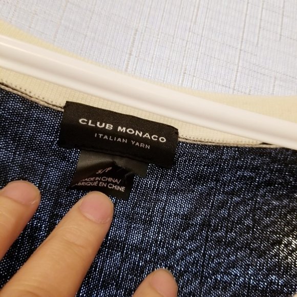 Club Monaco Italian Yarn Merino Wool Sweater - Picture 4 of 7